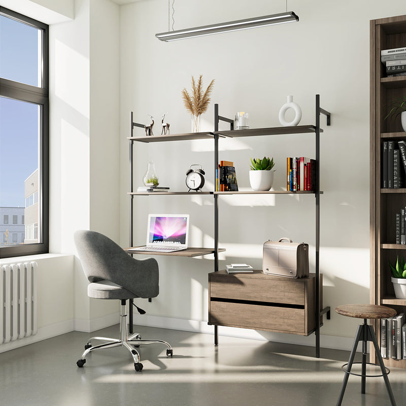 Büro Regalsystem aus minimalistischen modernen Eisenrohren, Regalfächern aus Räuchereiche und Kommode plus integriertem Schreibtisch
